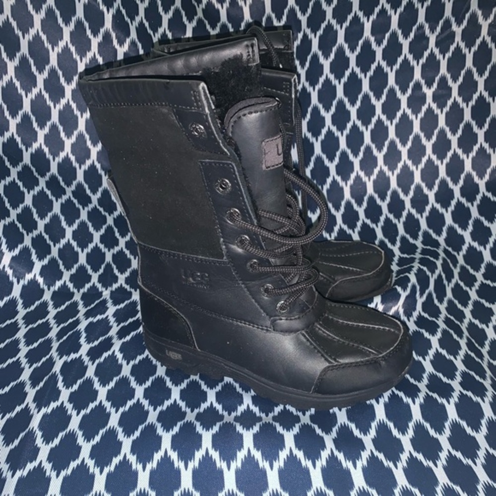 Kids Ugg - Picture 2 of 4